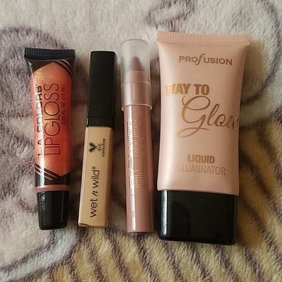 wet n wild Other - Small make up bundle!